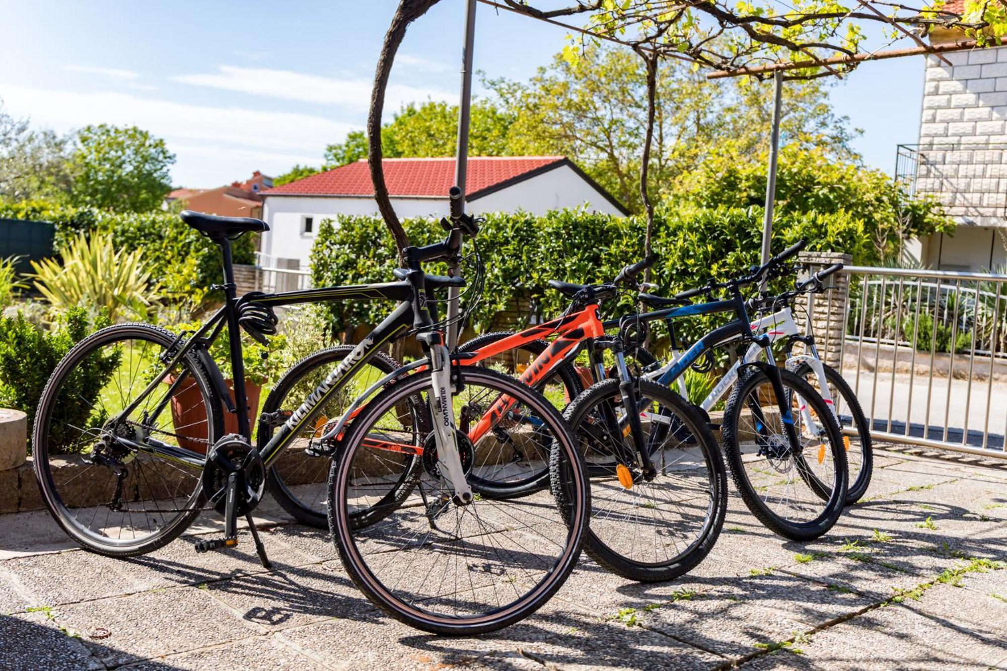 Apartment Tesic Close To The Sea With Shared 4Xbicycles Фажана Экстерьер фото